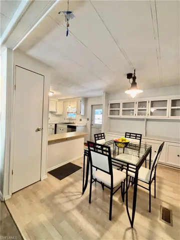 730 Knotty Pine Cir, North Fort Myers, Florida 33917
