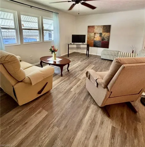730 Knotty Pine Cir, North Fort Myers, Florida 33917