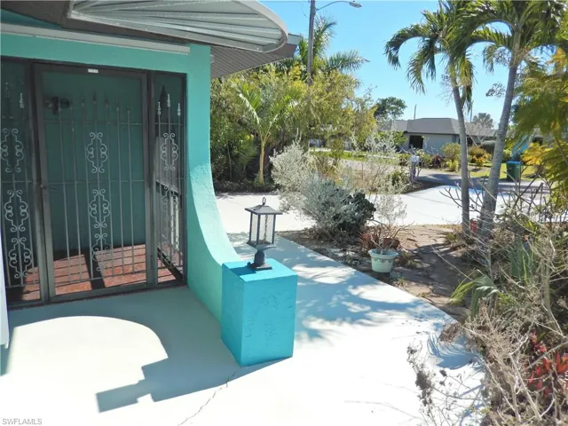 229 Se 46th Ln, Cape Coral, Florida 33904