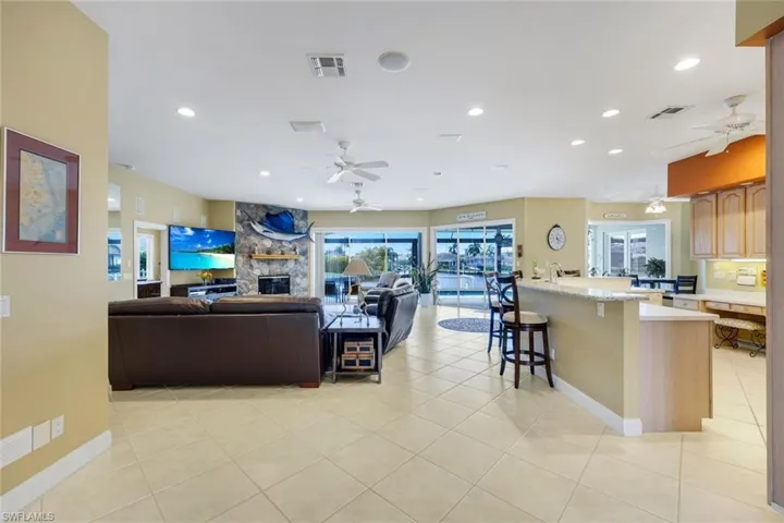 60 Covewood Ct, Marco Island, Florida 34145