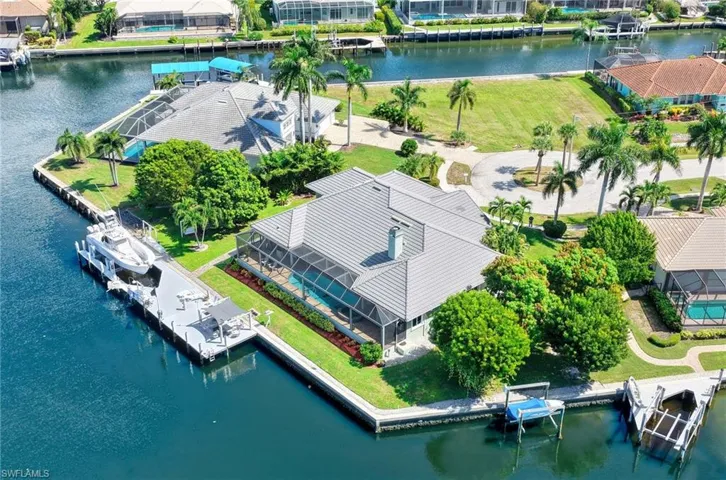 60 Covewood Ct, Marco Island, Florida 34145