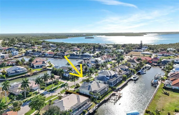 60 Anchor Ct, Marco Island, Florida 34145