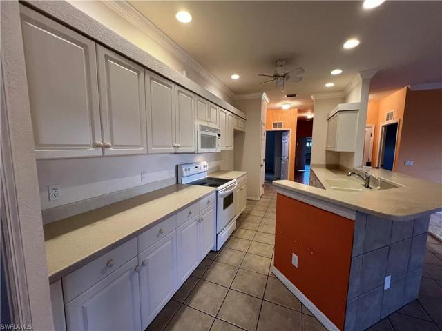 19915  Lake Vista  CIR, LEHIGH ACRES, FL 33936