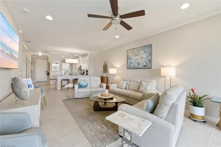 9440 Benvenuto Ct 3-104, Naples, Florida 34119