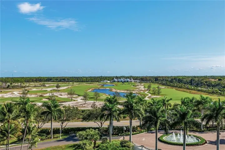 13675 Vanderbilt Dr 707, Naples, Florida 34110