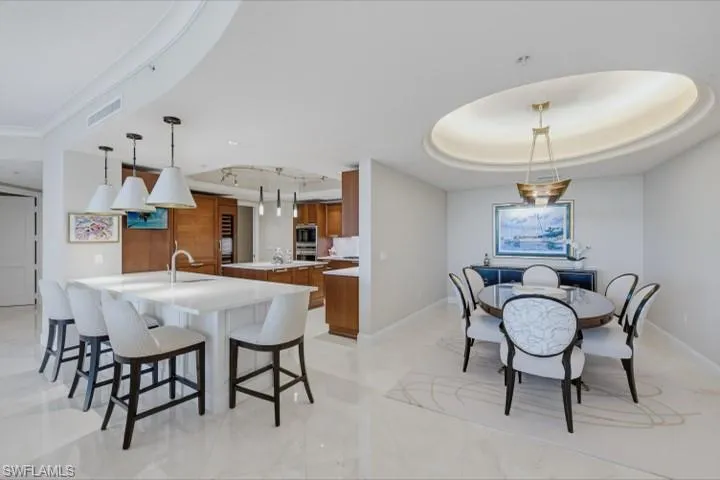 13675 Vanderbilt Dr 707, Naples, Florida 34110