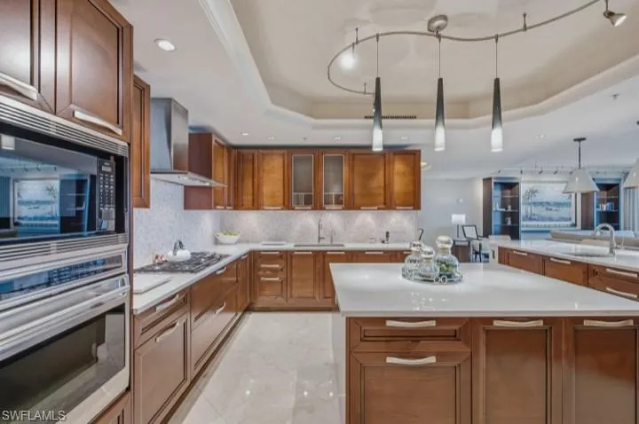 13675 Vanderbilt Dr 707, Naples, Florida 34110