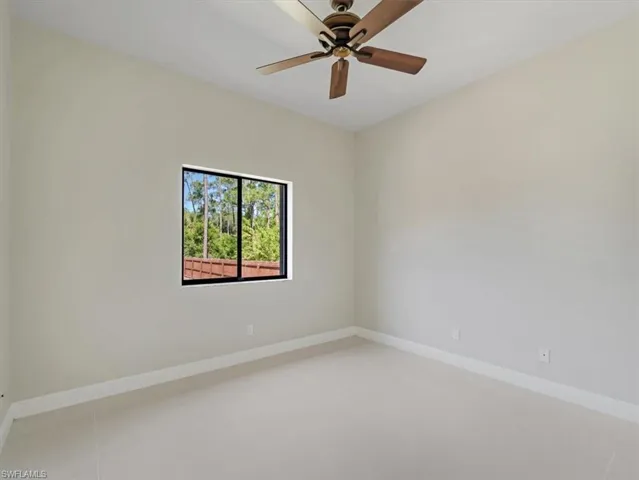 Guest bedroom 1
