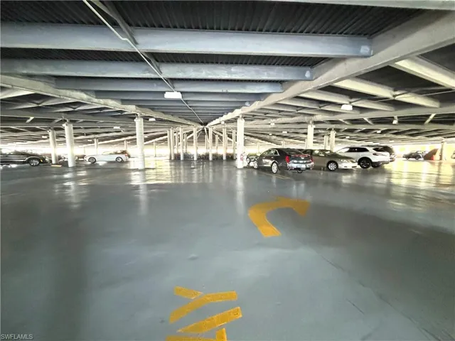 Spacious garage parking