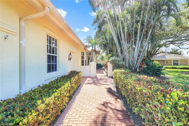 11556  Quail Village  WAY, Naples, FL 34119