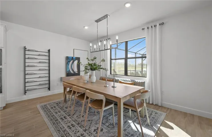 Photos are of a model home. Illustration purposes only.