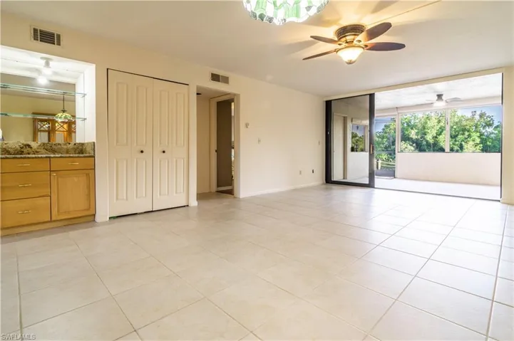 2069 W Lakeview  BLVD, North Fort Myers, FL 33903