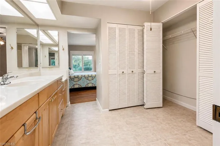 2069 W Lakeview  BLVD, North Fort Myers, FL 33903