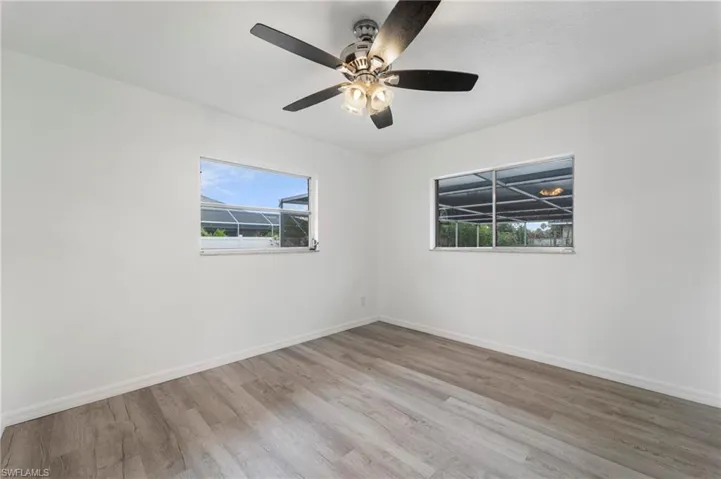 3657 SE 5th  CT, Cape Coral, FL 33904