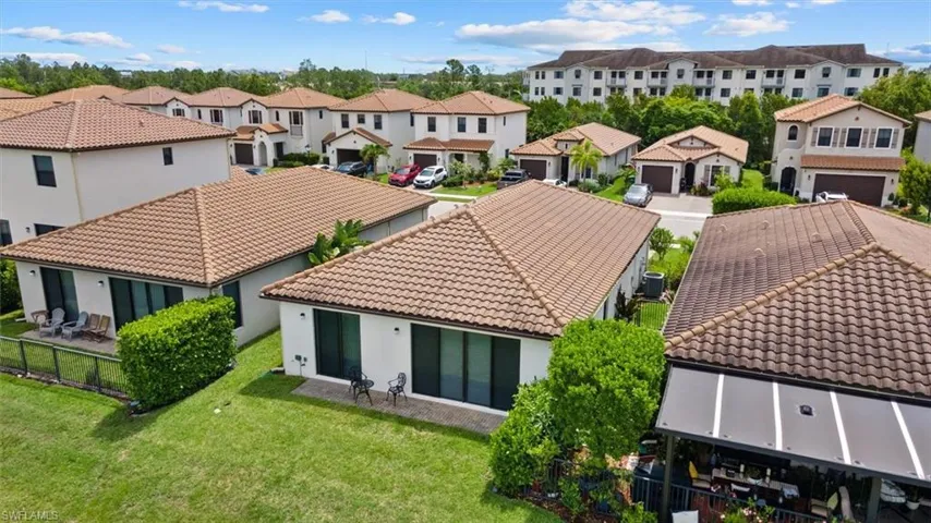 8968 Madrid Cir, Naples, Florida 34104