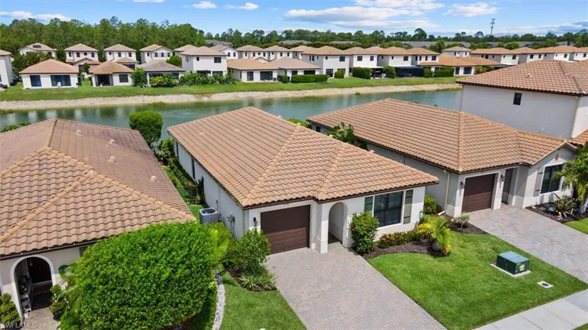 8968 Madrid Cir, Naples, Florida 34104