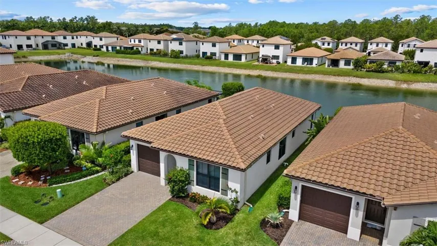 8968 Madrid Cir, Naples, Florida 34104