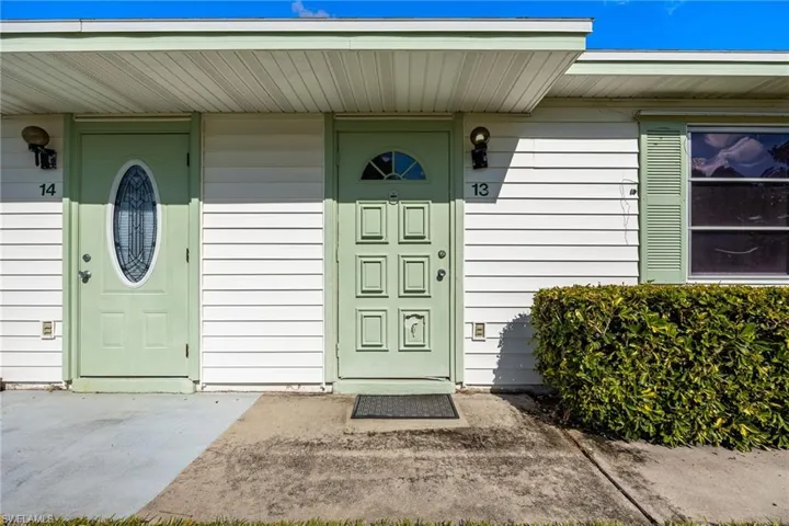 13 Pinewood Blvd, Lehigh Acres, Florida 33936