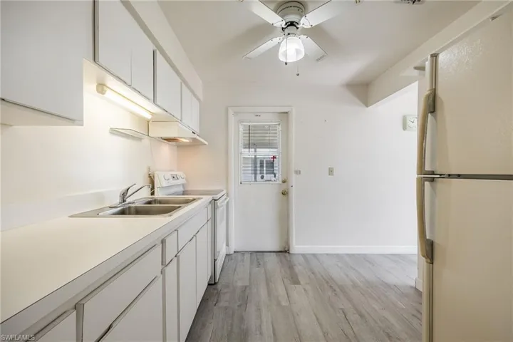 13 Pinewood Blvd, Lehigh Acres, Florida 33936