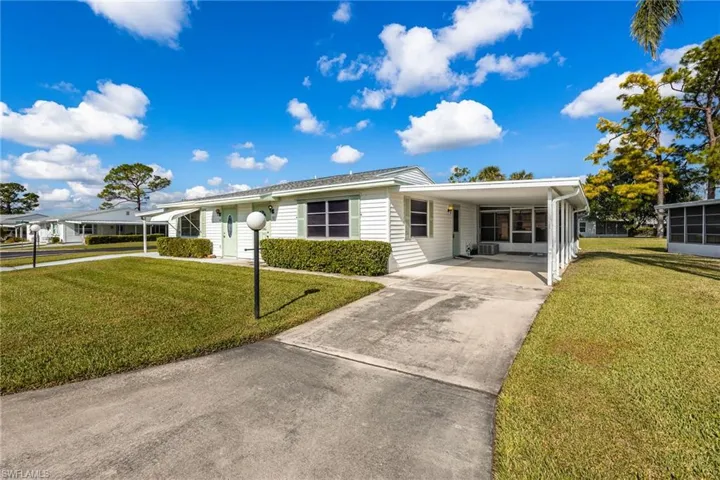13 Pinewood Blvd, Lehigh Acres, Florida 33936