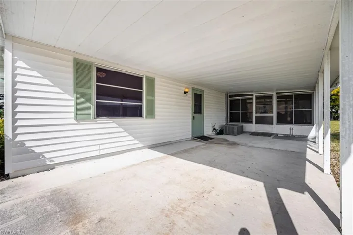 13 Pinewood Blvd, Lehigh Acres, Florida 33936