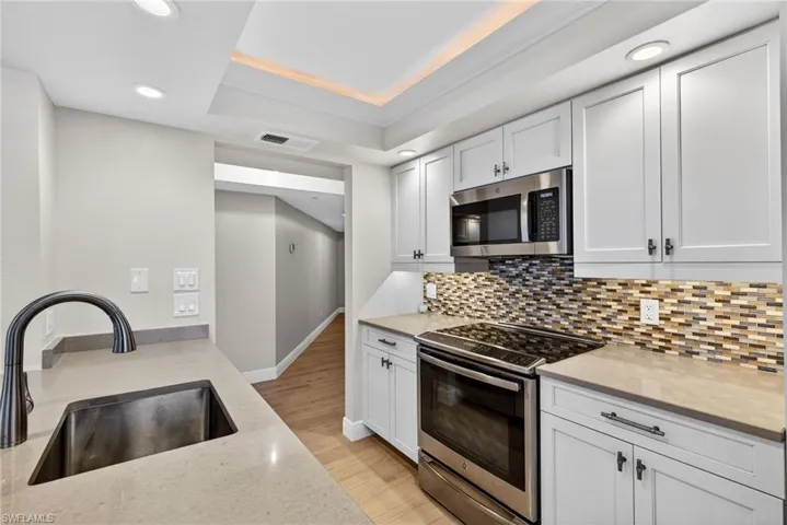6020  PELICAN BAY  BLVD, Naples, FL 34108