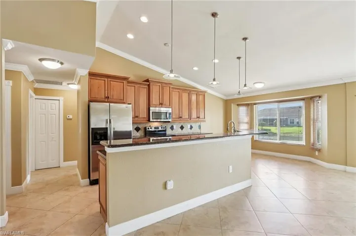 5118  Harrogate  CT, Naples, FL 34112