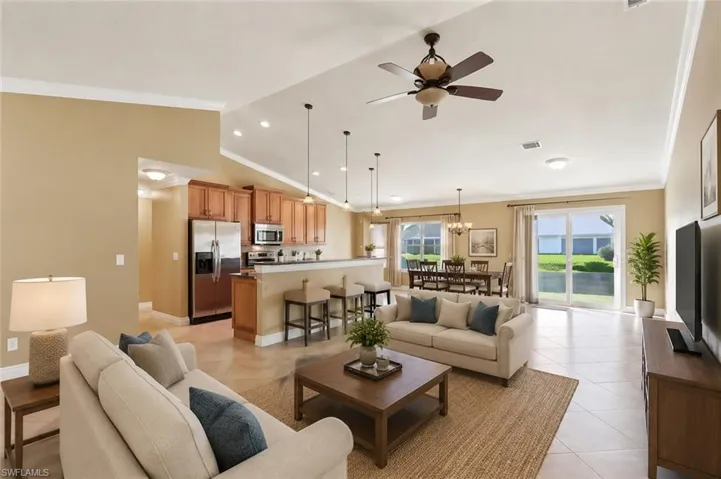 5118 Harrogate Ct, Naples, Florida 34112
