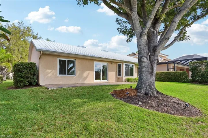 5118  Harrogate  CT, Naples, FL 34112