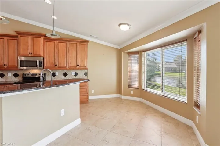 5118  Harrogate  CT, Naples, FL 34112