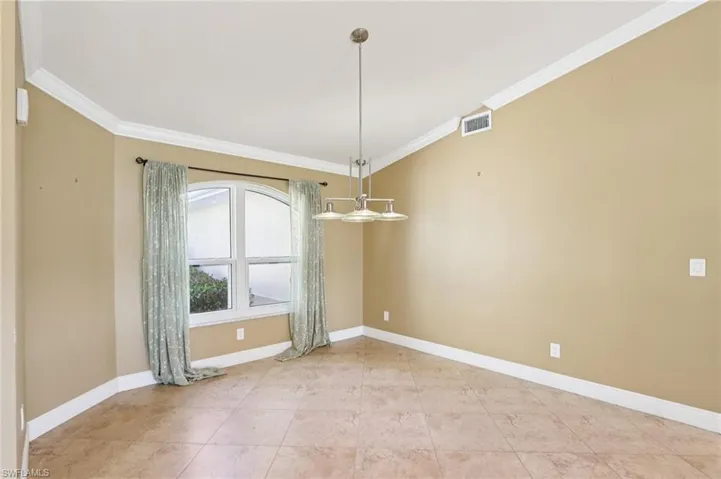 5118 Harrogate Ct, Naples, Florida 34112