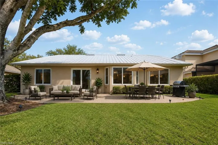 5118 Harrogate Ct, Naples, Florida 34112