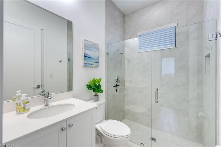 Casita Bathroom
