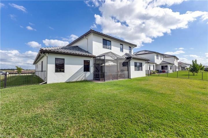 Fenced Yard