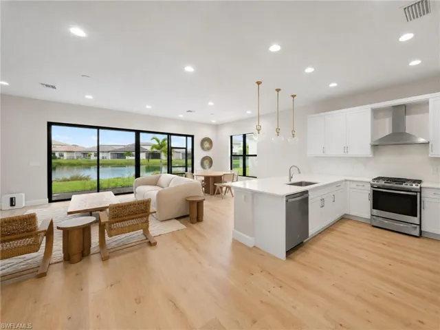 20534 Fair Oak Ln, Estero, Florida 33928