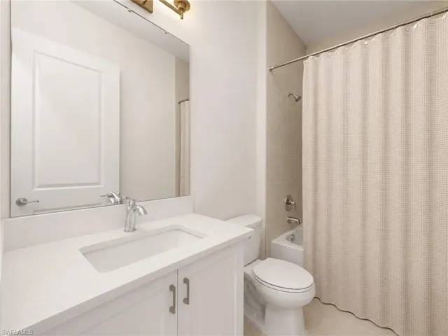 20534 Fair Oak Ln, Estero, Florida 33928