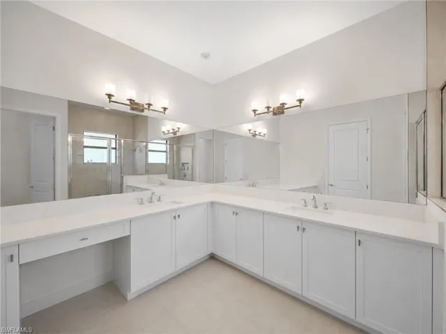 20534 Fair Oak Ln, Estero, Florida 33928