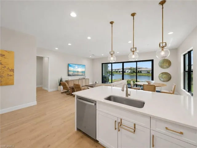 20534 Fair Oak Ln, Estero, Florida 33928
