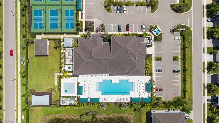 20534 Fair Oak Ln, Estero, Florida 33928
