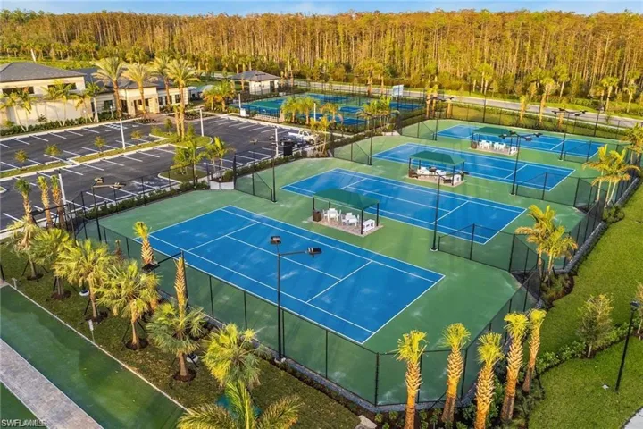 20534 Fair Oak Ln, Estero, Florida 33928
