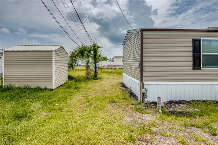 352  Sacramento  ST, North Fort Myers, FL 33903