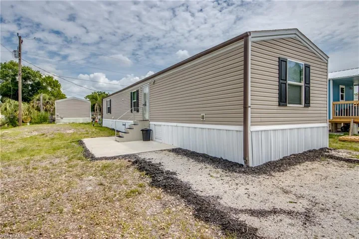352  Sacramento  ST, North Fort Myers, FL 33903