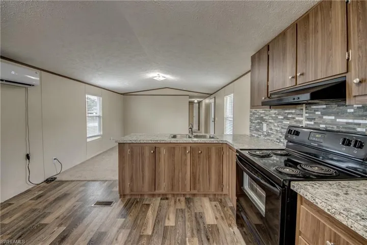 352  Sacramento  ST, North Fort Myers, FL 33903