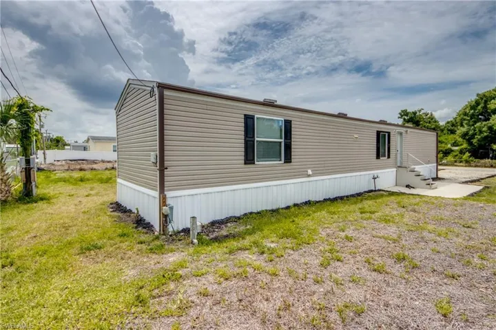 352  Sacramento  ST, North Fort Myers, FL 33903