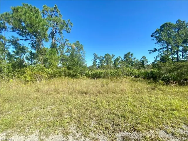 2178 Winnetka Dr, Lehigh Acres, Florida 33972