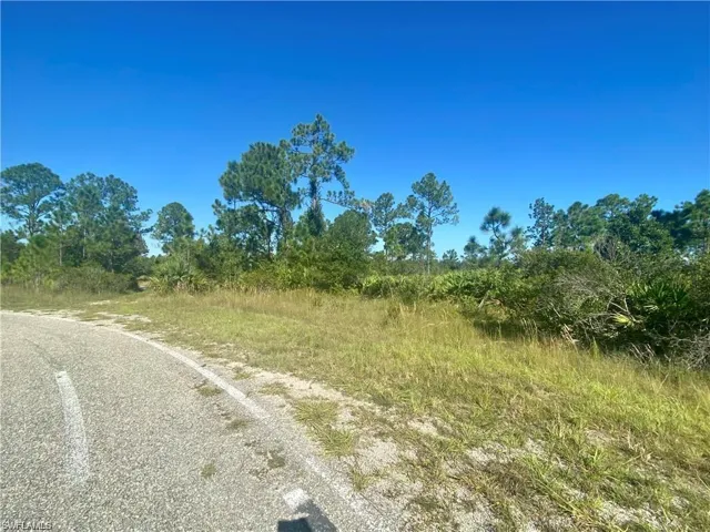 2178 Winnetka Dr, Lehigh Acres, Florida 33972