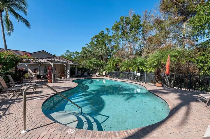 3520  Avion Woods  CT, Naples, FL 34104