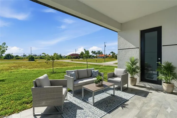 View of patio / terrace featuring an outdoor living space