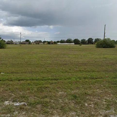 View of yard featuring a rural view