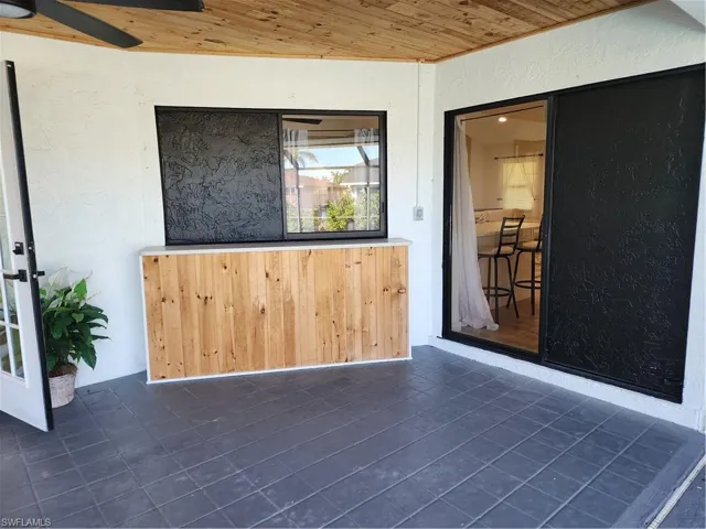 View of patio / terrace featuring ceiling fan